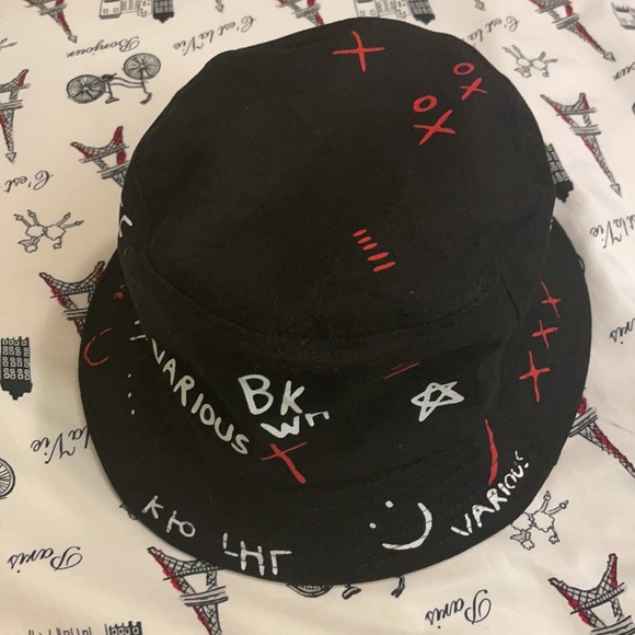 Unisex Korean Fashion Bucket Hat - Picture 4 of 4